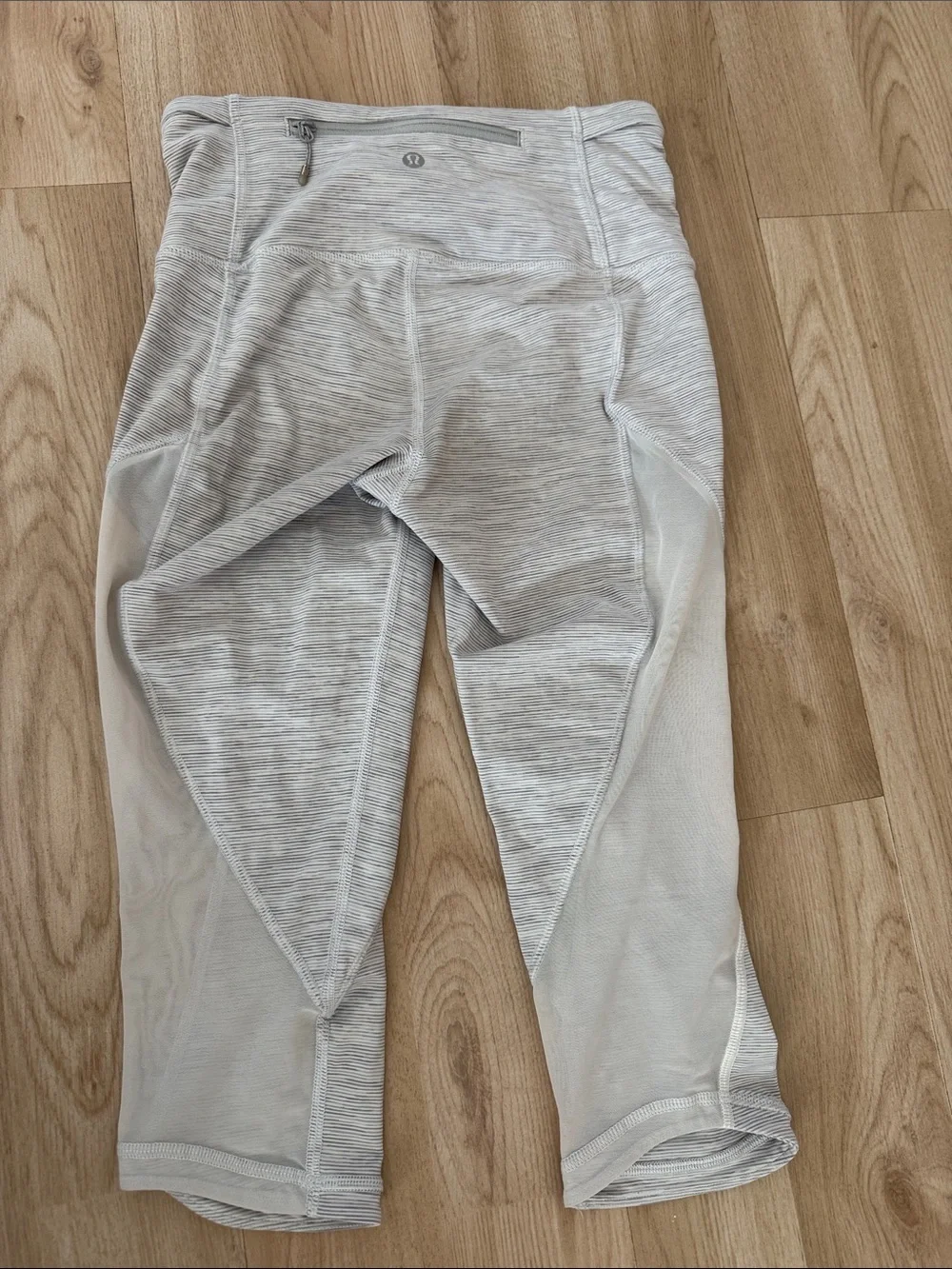 lululemon athletica Girls' Heathered Light Gray Capri Leggings